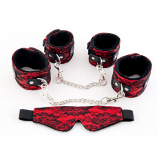Кружевной набор красного цвета: наручники, оковы и маска