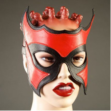 Кожаная маска-очки с красной вставкой